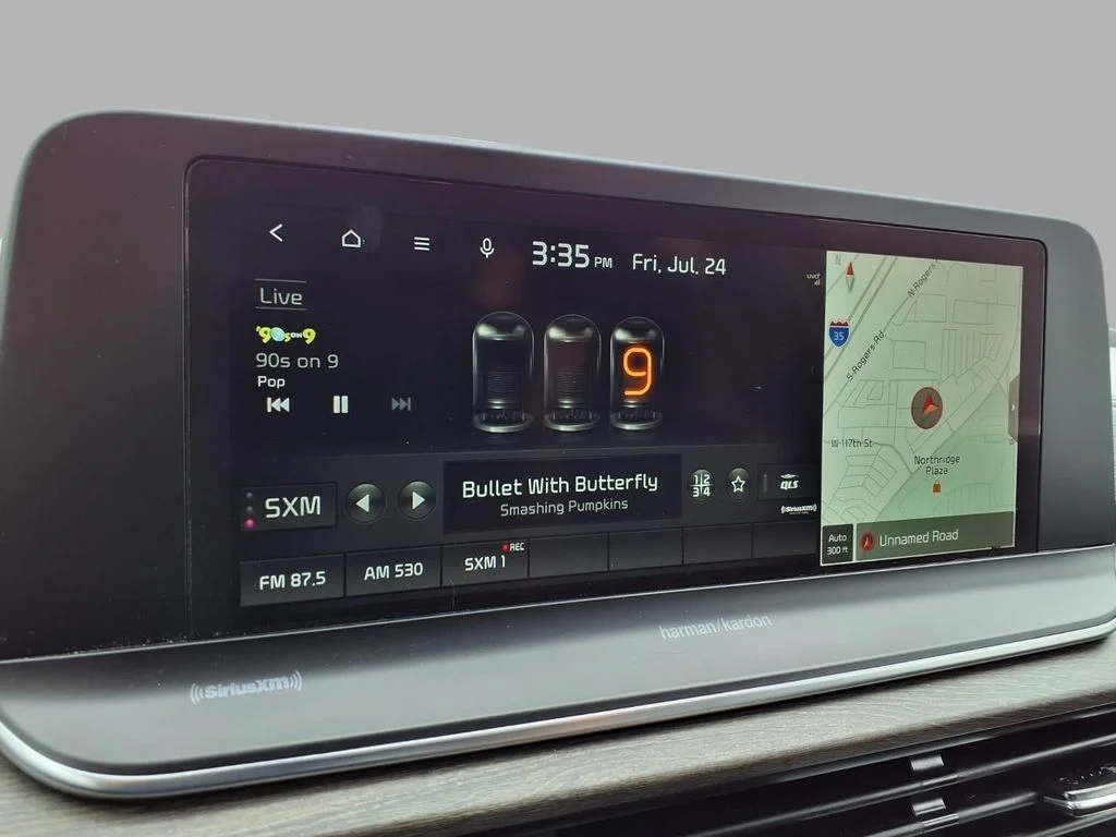 Used 2022 Gray Kia SX image 6