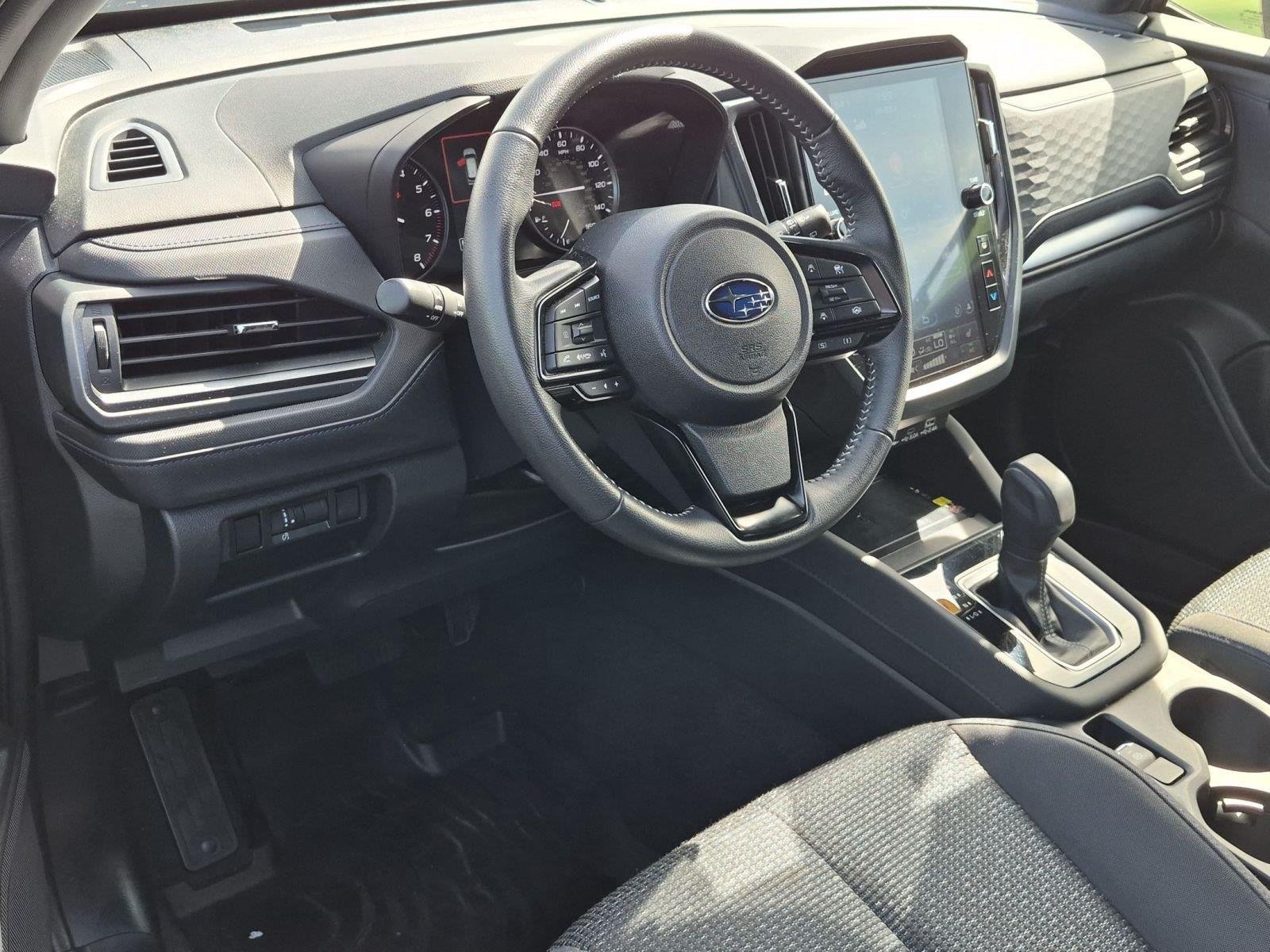 Used 2025 River Rock Pearl Subaru Premium image 10