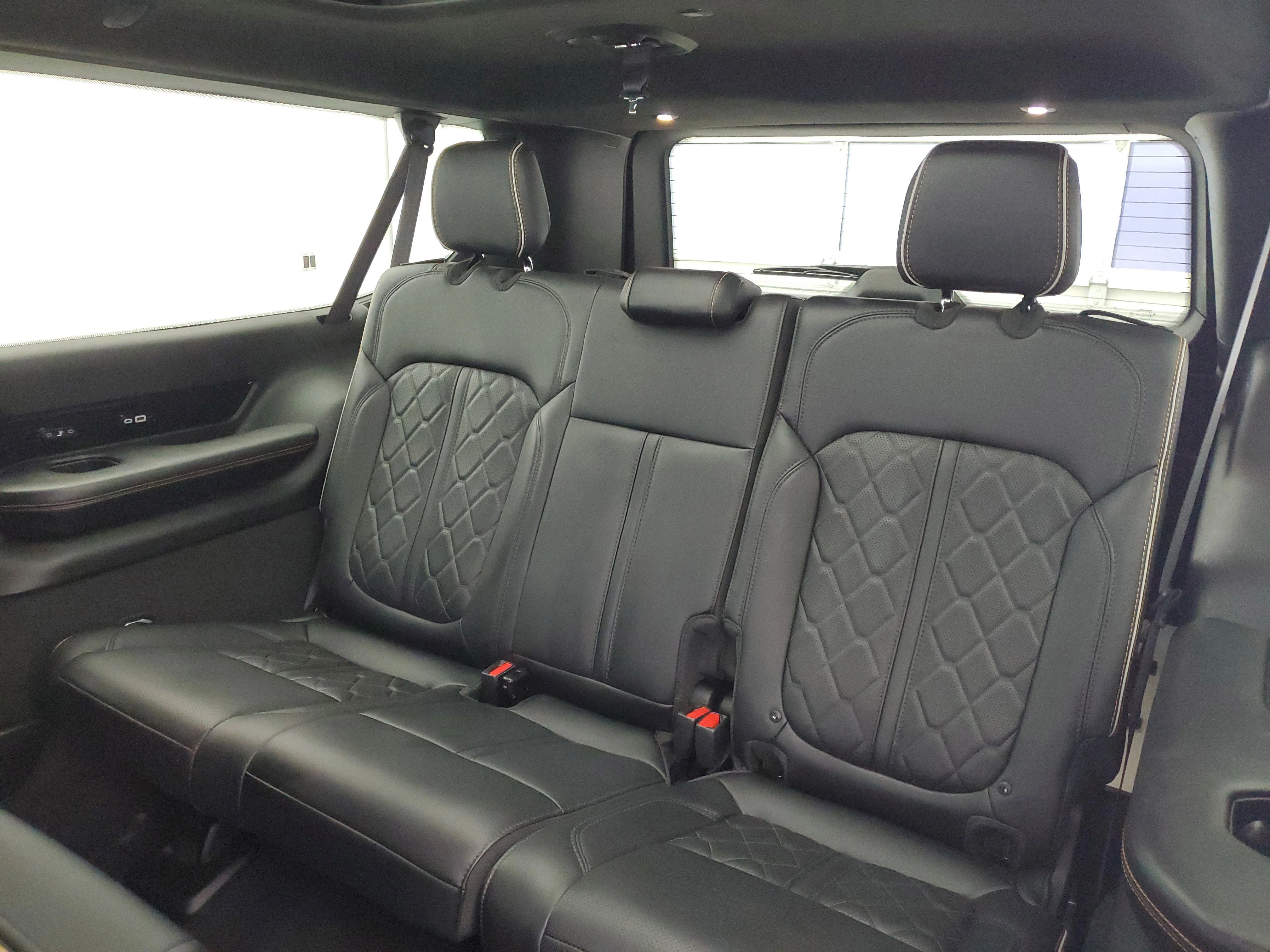 2024 Jeep Grand Wagoneer L Series III - Photo 11
