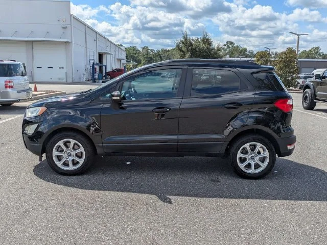 Used 2020 Shadow Black Ford SE image 6