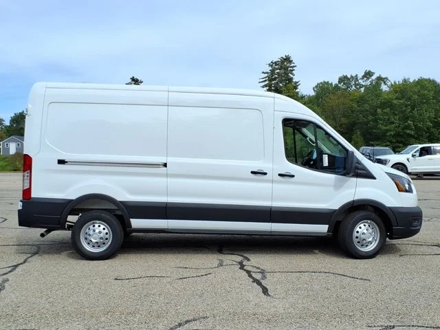 New 2026 Oxford White Ford Cargo Van image 3