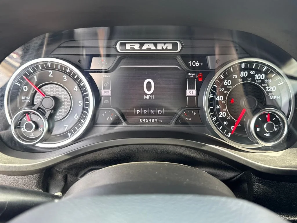 Used 2022 Granite Crystal Clearcoat Metallic Ram Laramie image 46