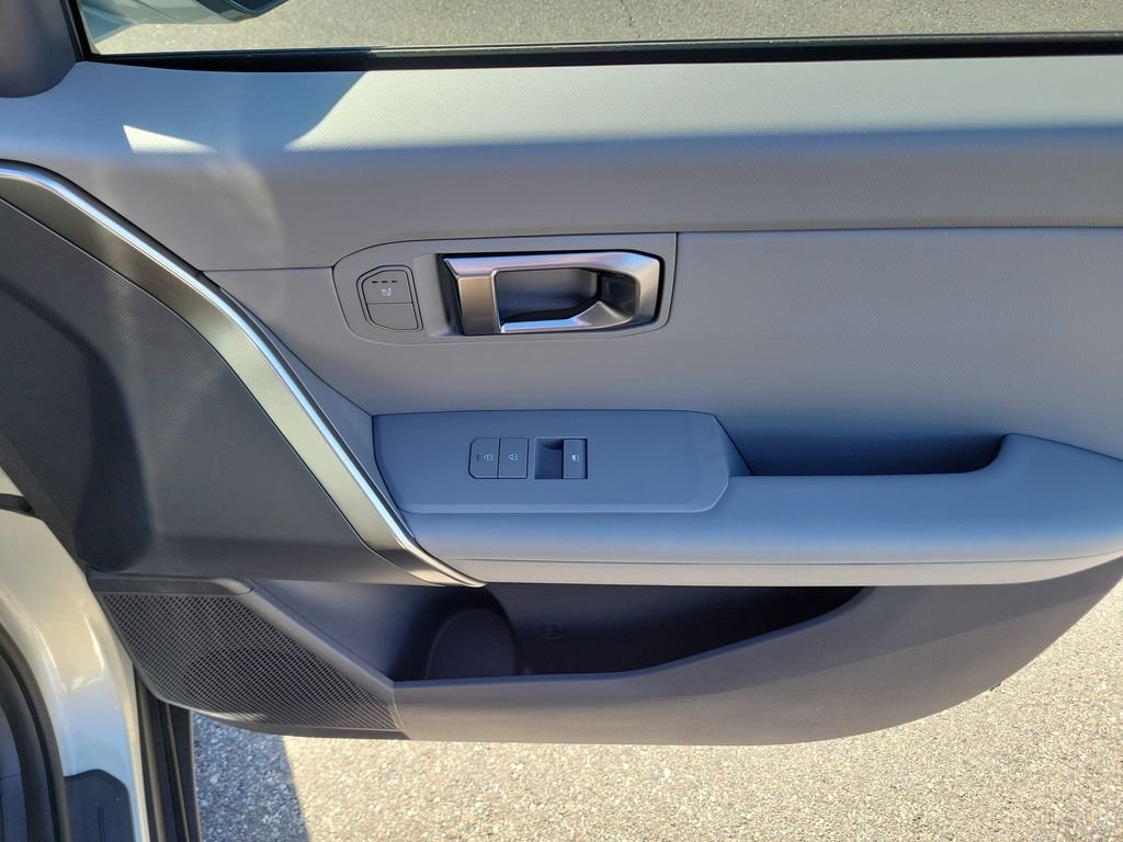New 2027 Silver Kia EX image 10