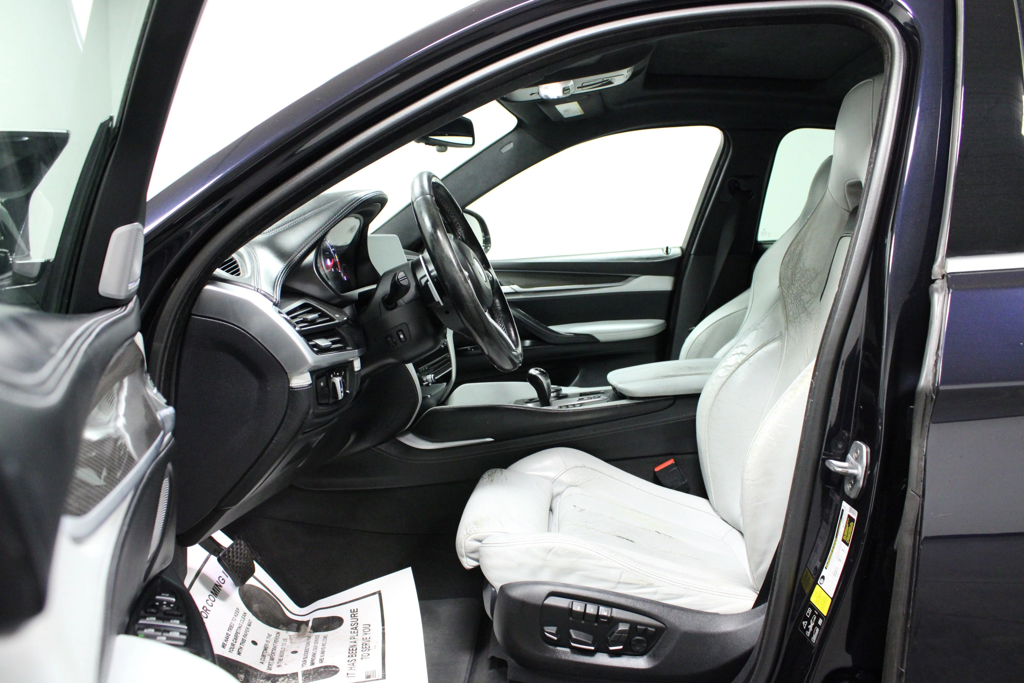 Used 2015 Carbon Black Metallic BMW Base image 12