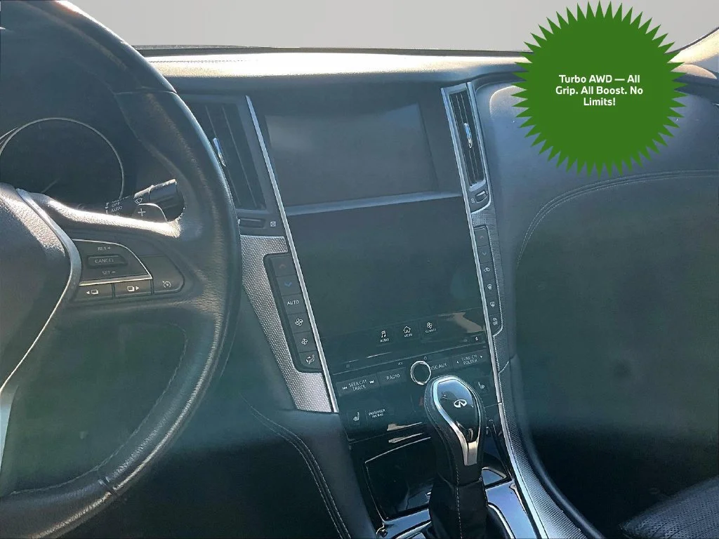 Used 2018 Gray INFINITI Sport image 6