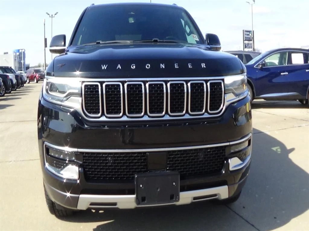 Certified Used 2022 Diamond Black Crystal Pearl Coat (pxj) Jeep Series II image 3