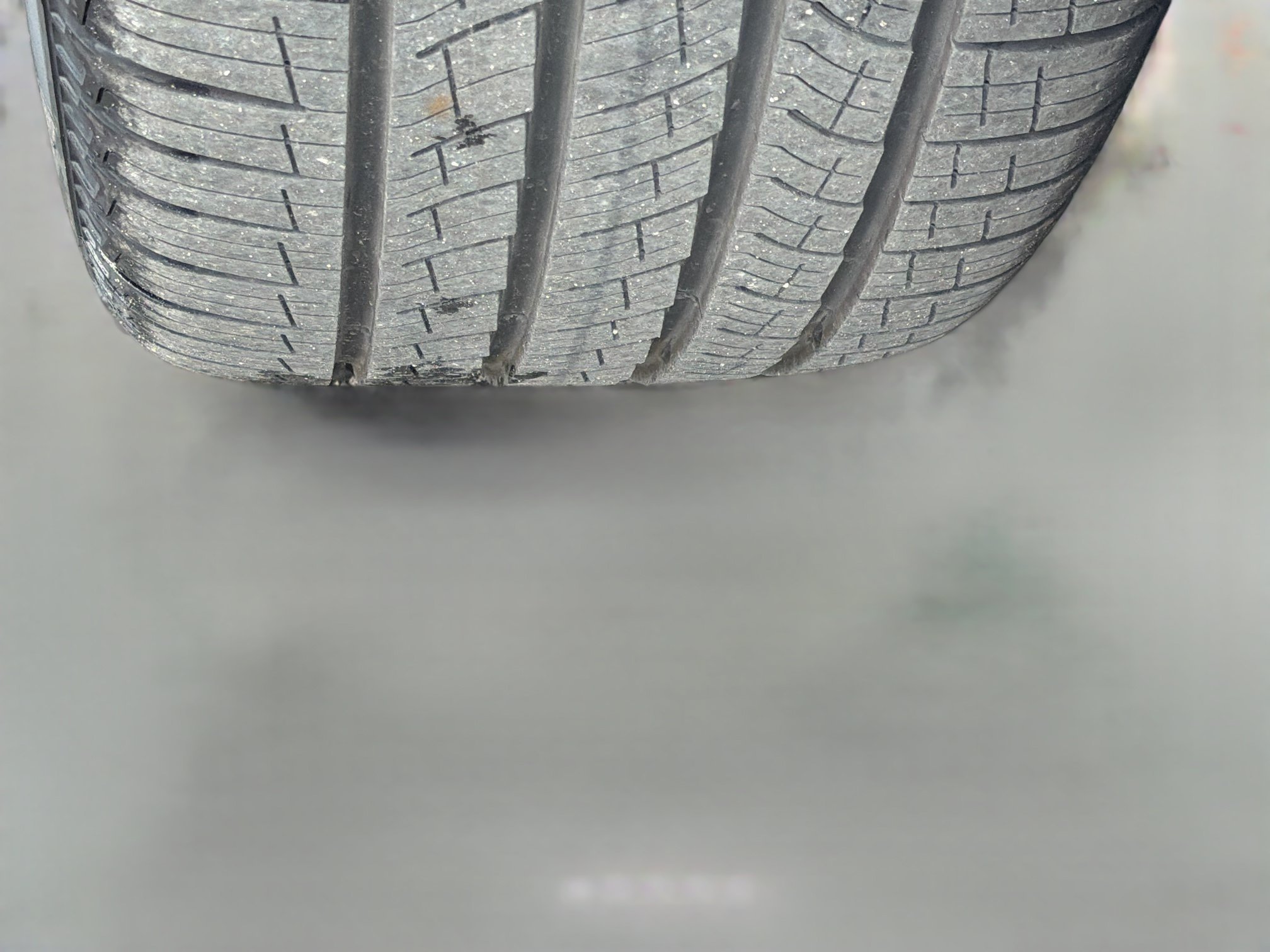 New 2027 Fuji White Land Rover Dynamic SE image 41