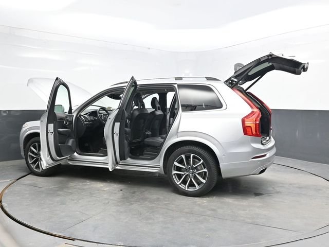 Used 2018 Silver Volvo T6 Momentum image 54