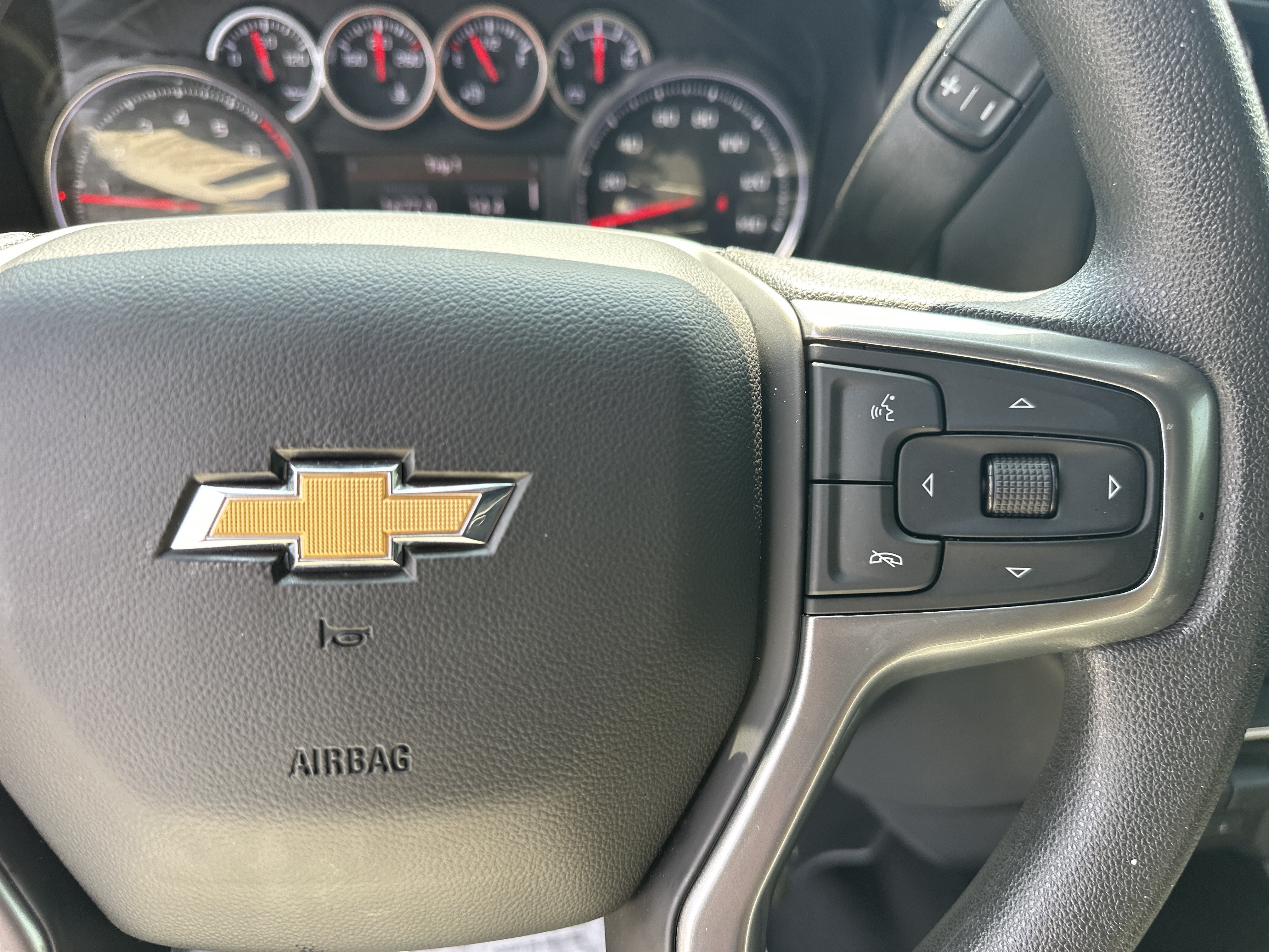 Used 2022 Black Chevrolet Custom image 26