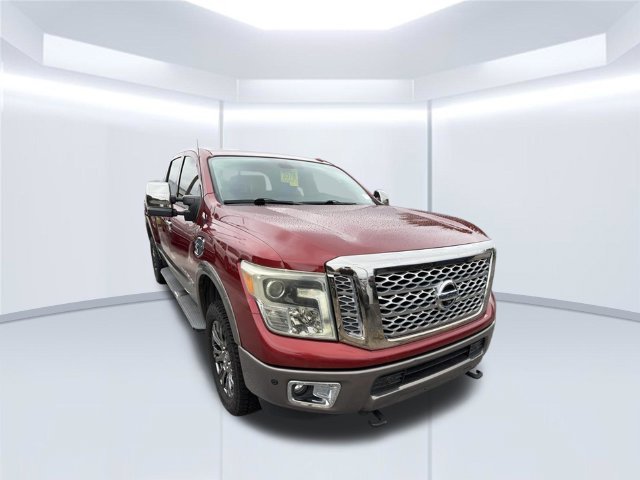 Used 2016 Red Nissan Platinum Reserve image 3