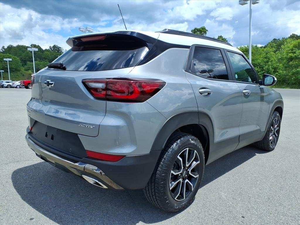 Used 2024 Sterling Gray Metallic Chevrolet ACTIV image 6