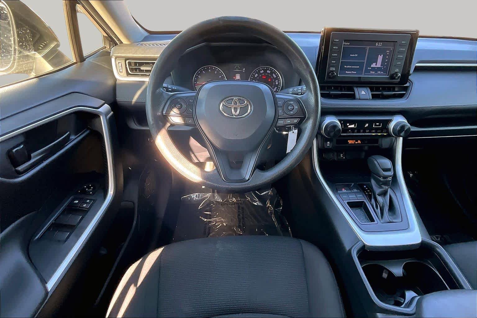 Used 2019 Midnight Black Metallic Toyota LE image 5