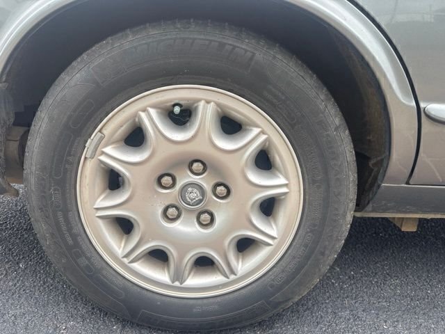 Used 2003  Jaguar Base image 6