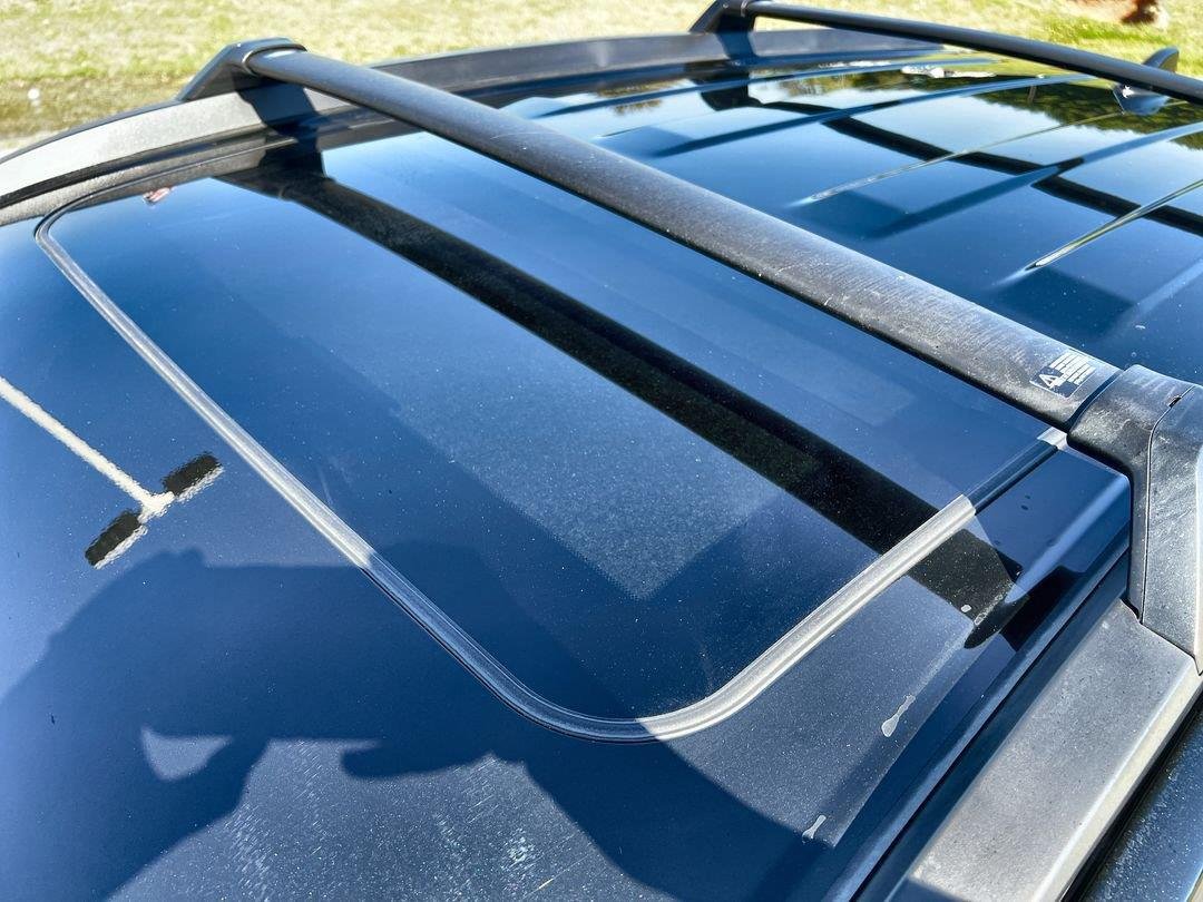 Used 2025 Blue Crush Metallic w/Jet Black Roof Toyota Hybrid SE image 13