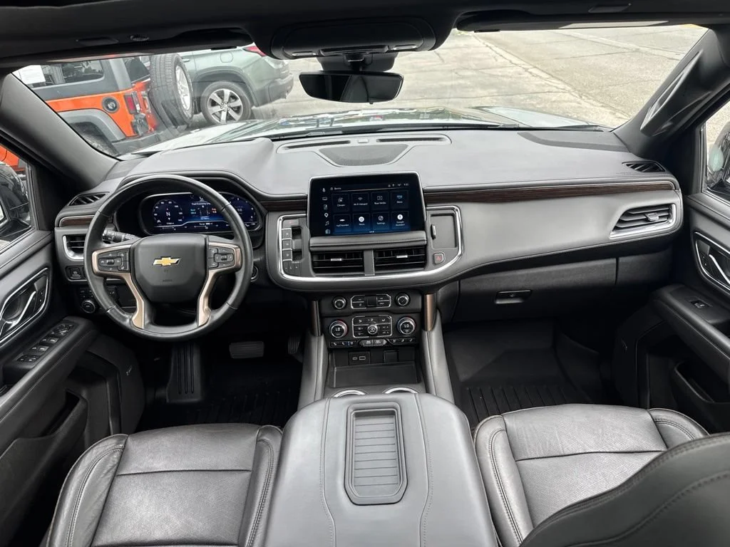 Used 2023 Black Chevrolet High Country image 34