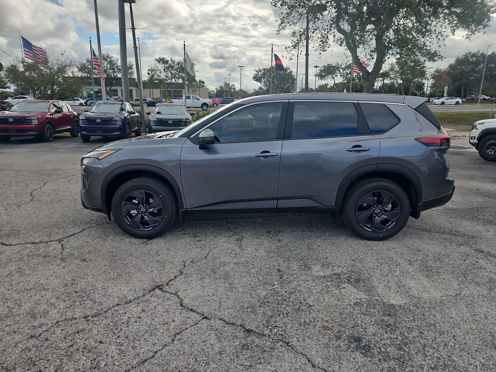 New 2026 Nissan Rogue SV 4D Sport Utility