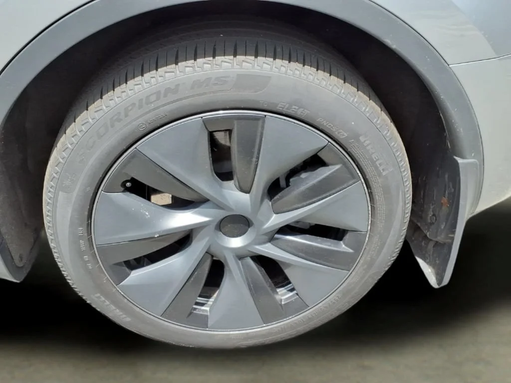 Used 2024 Gray Tesla Long Range Dual Motor All-Wheel Drive image 34