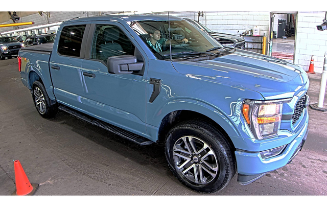 Used 2023 Blue Ford XL image 2