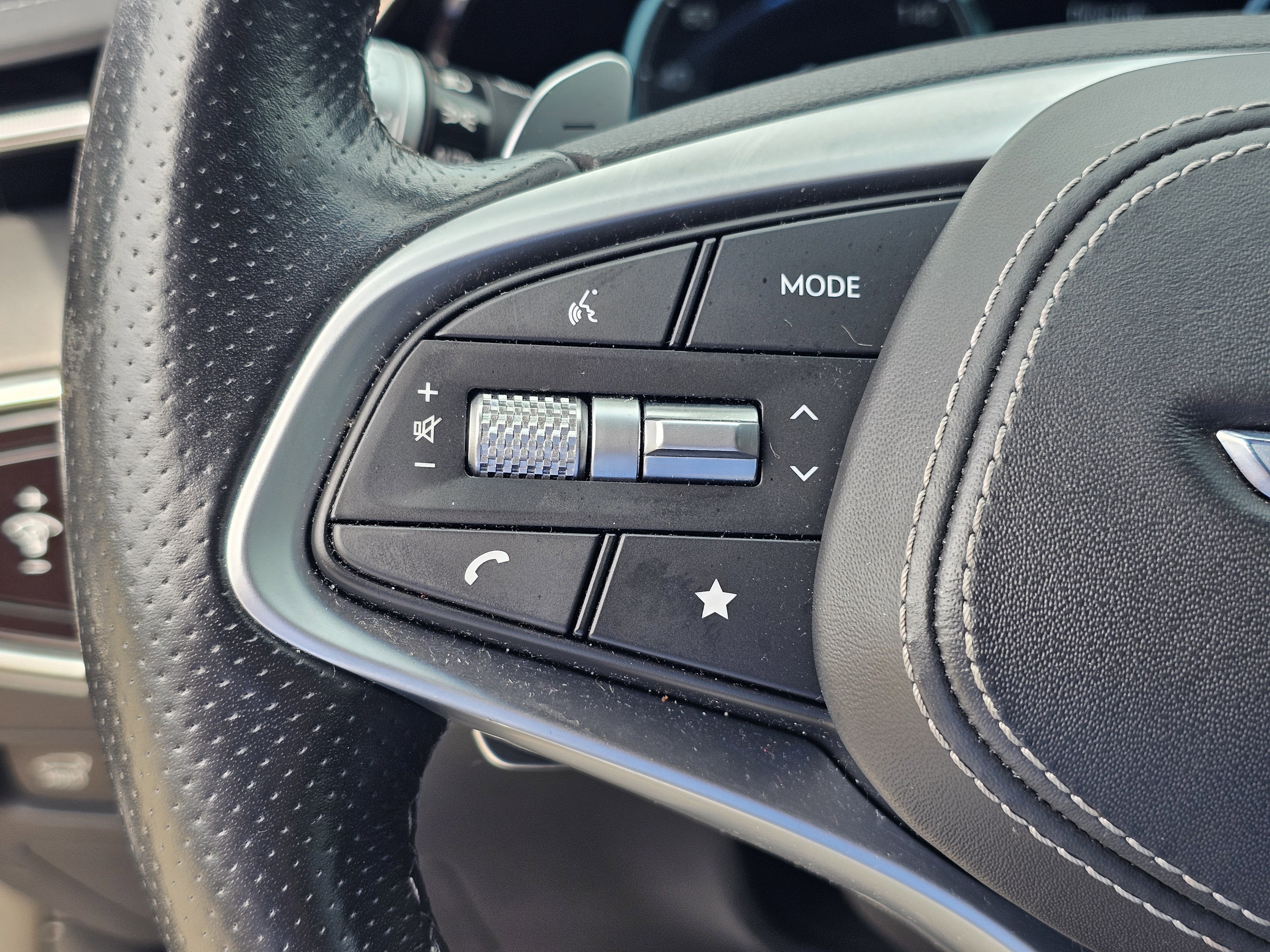 2023 GENESIS GV70 Standard - Photo 21