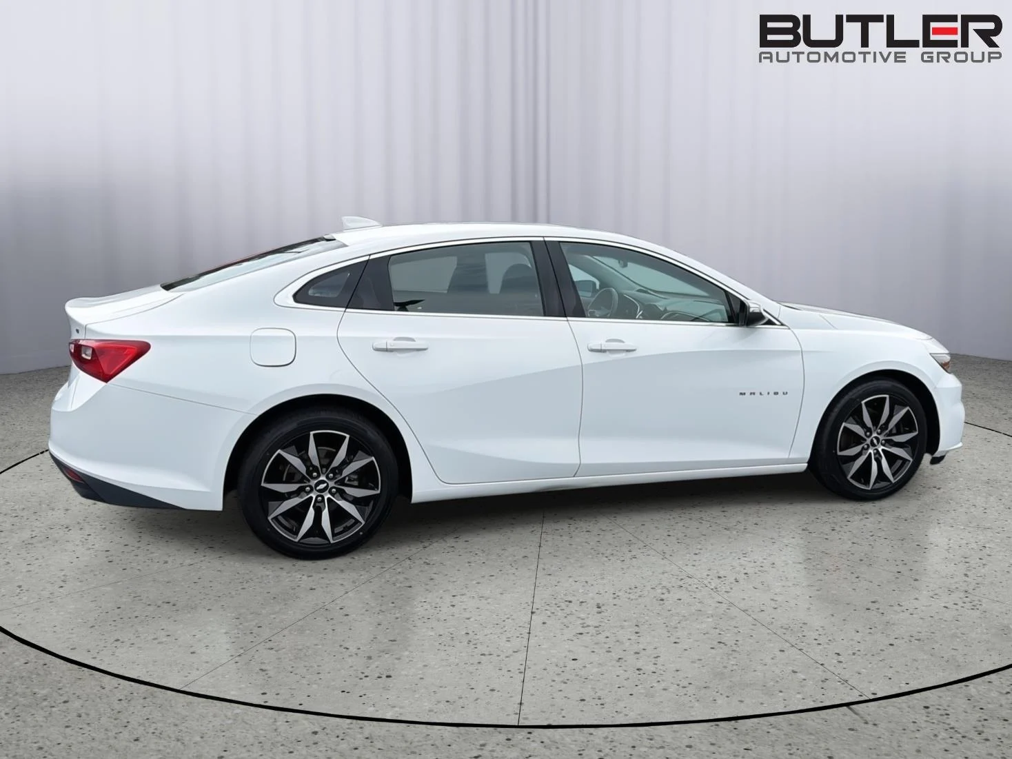 Used 2018 Summit White Chevrolet LT image 7