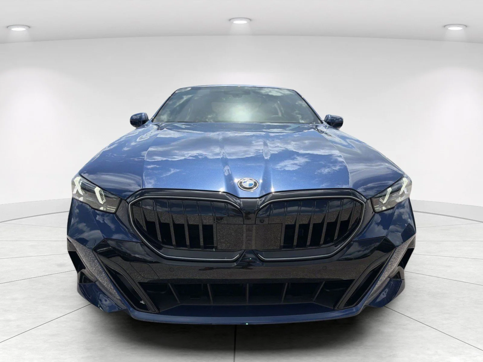 New 2026 Dune Grey Metallic BMW 30 xDrive image 2