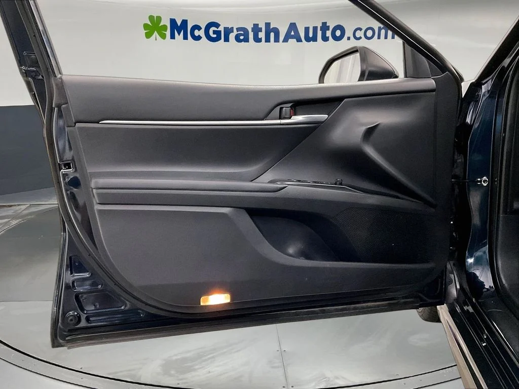 Used 2019 Blue Toyota SE image 27