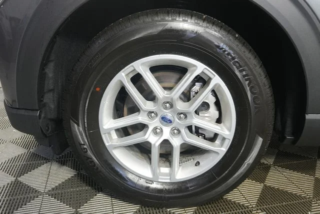 New 2026 Carbonized Gray Metallic Ford Active image 16