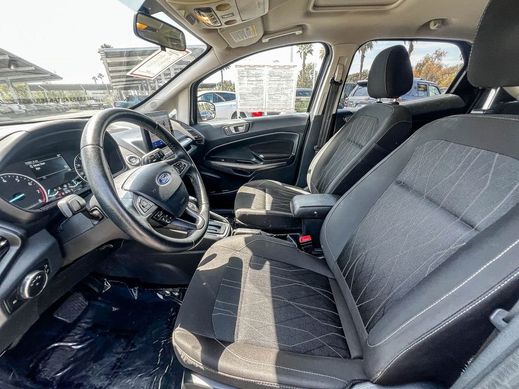 Used 2020 Gray Ford SE image 16