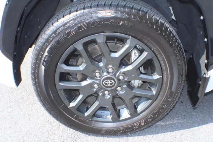 Certified Used 2025 Wind Chill Pearl Toyota Platinum image 5