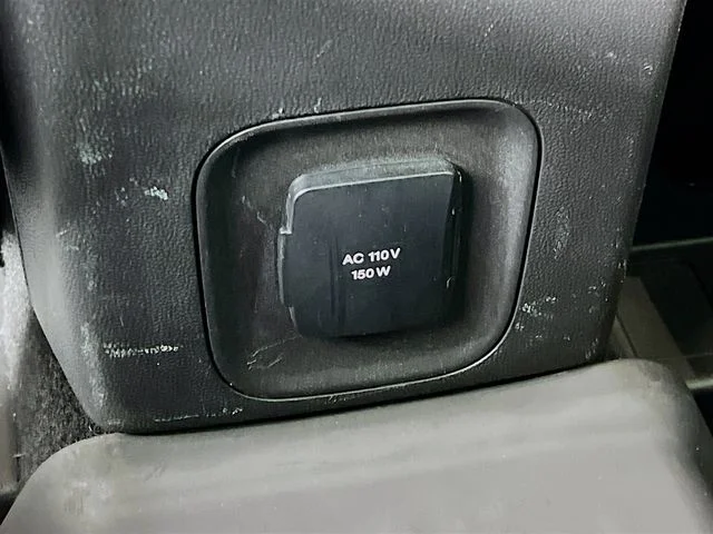 Used 2021 Blue Ford Outer Banks image 34