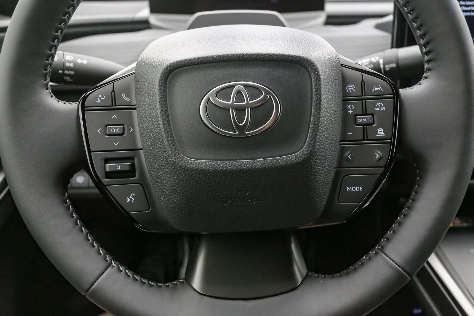 New 2026 Wind Chill Pearl Toyota SE image 20