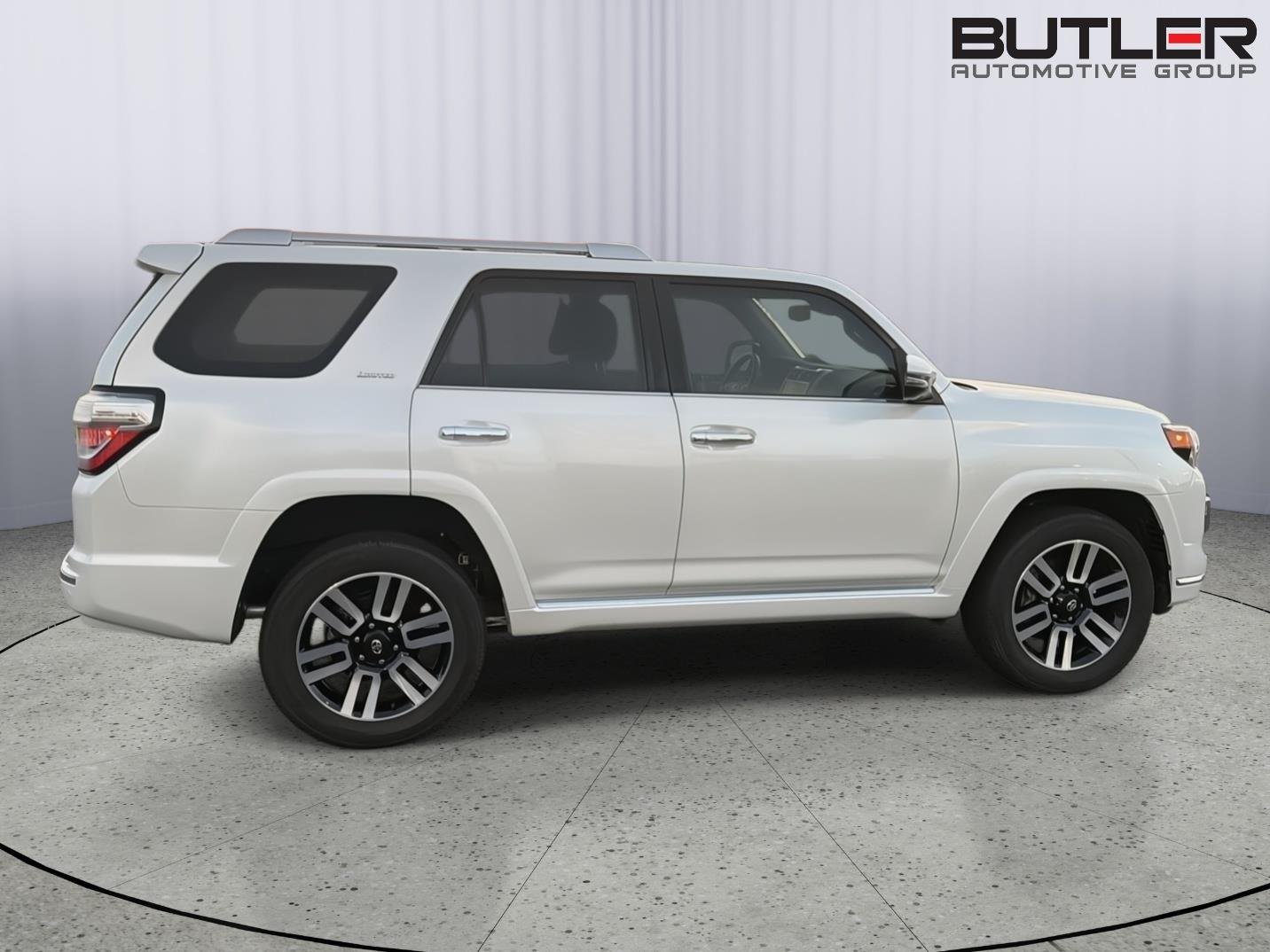 Used 2024 Wind Chill Pearl Toyota Limited image 7