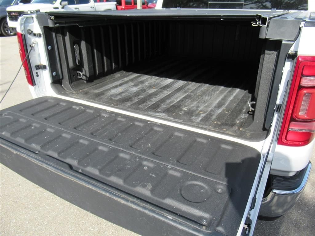 Used 2022 White Ram Limited image 34