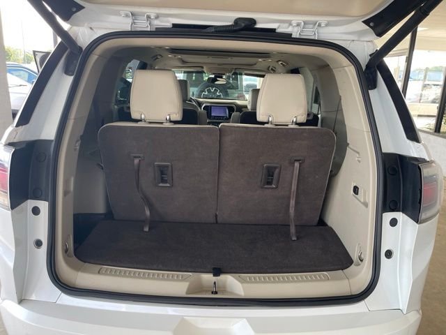 Used 2019 White GMC Denali image 12