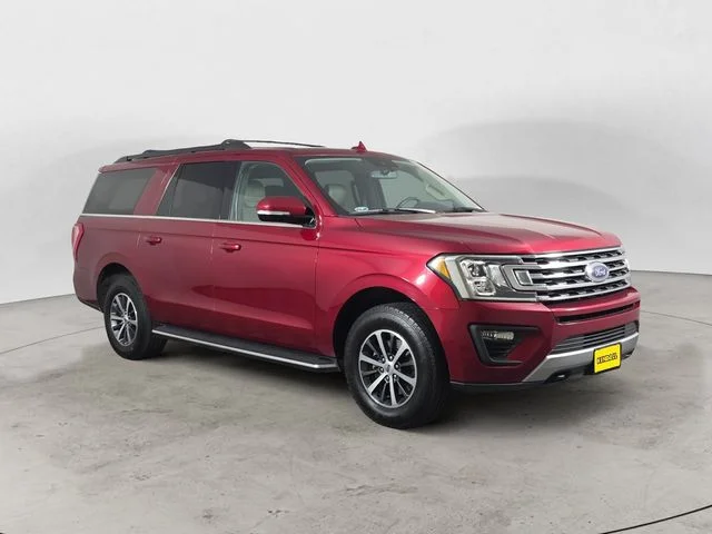 Used 2018 Ruby Red Metallic Ford XLT image 3