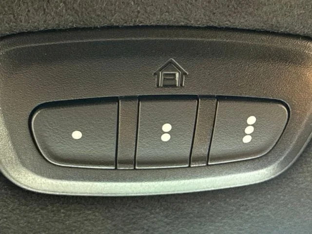 Used 2024 White Jeep Summit Reserve image 30