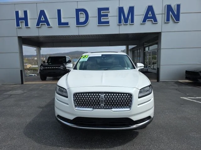 Certified Used 2023 White Metallic Lincoln Reserve image 3