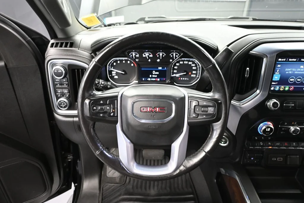 Used 2020 Black GMC SLT image 27