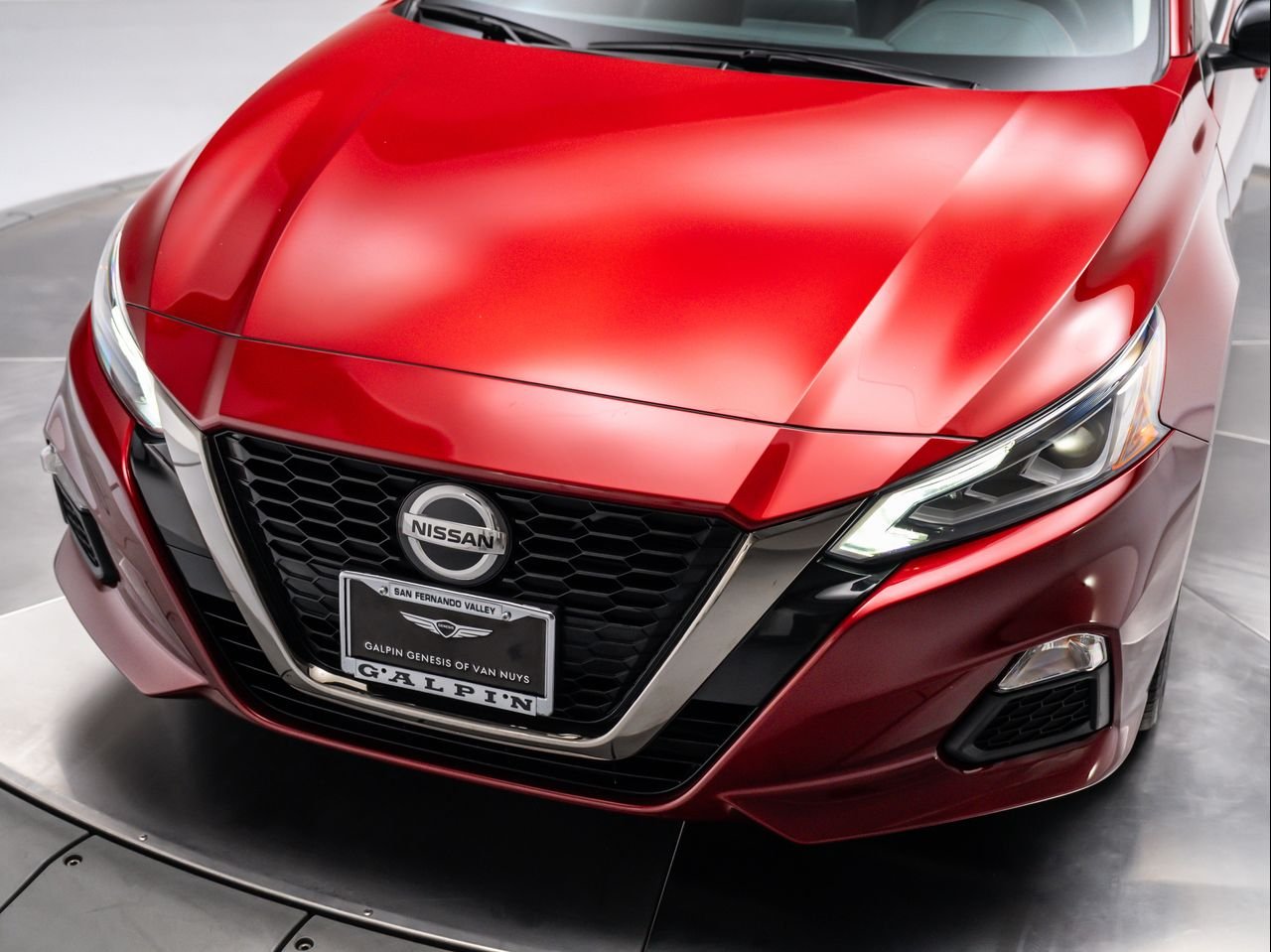 2022 Nissan Altima SR - Photo 9