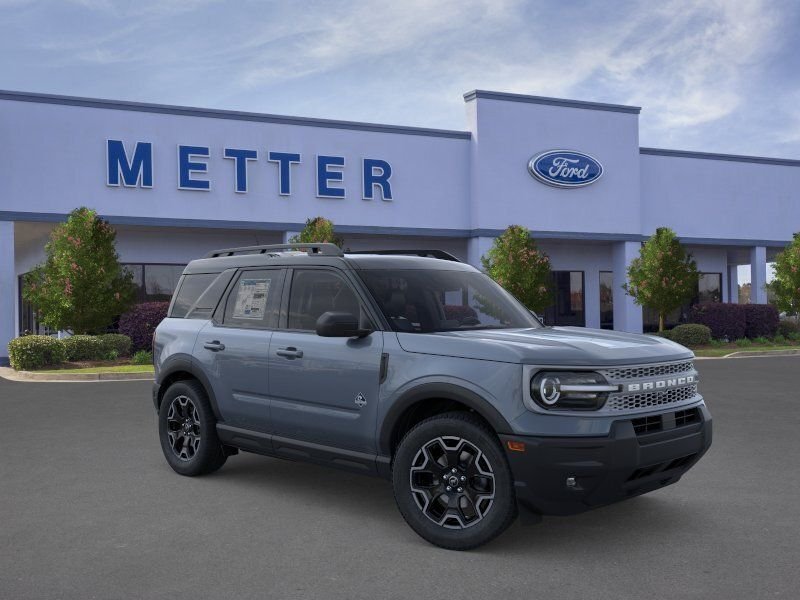 New 2025 Azure Gray Metallic Tri-Coat Ford Outer Banks® image 30