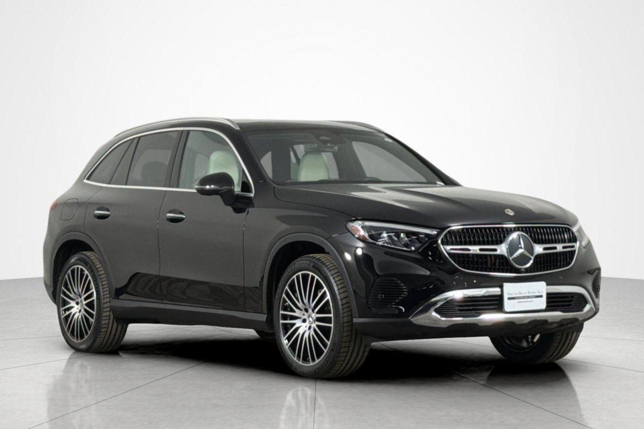 Certified Used 2024 Black Mercedes-Benz GLC 300 image 7