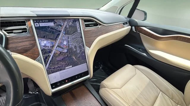 Used 2017 Blue Tesla 90D image 25