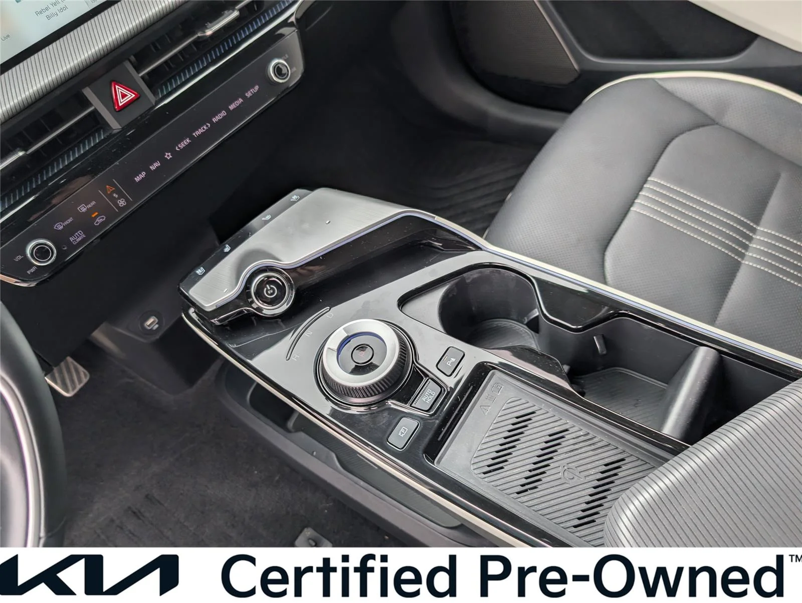 Used 2022 Snow White Pearl Kia GT-Line image 24
