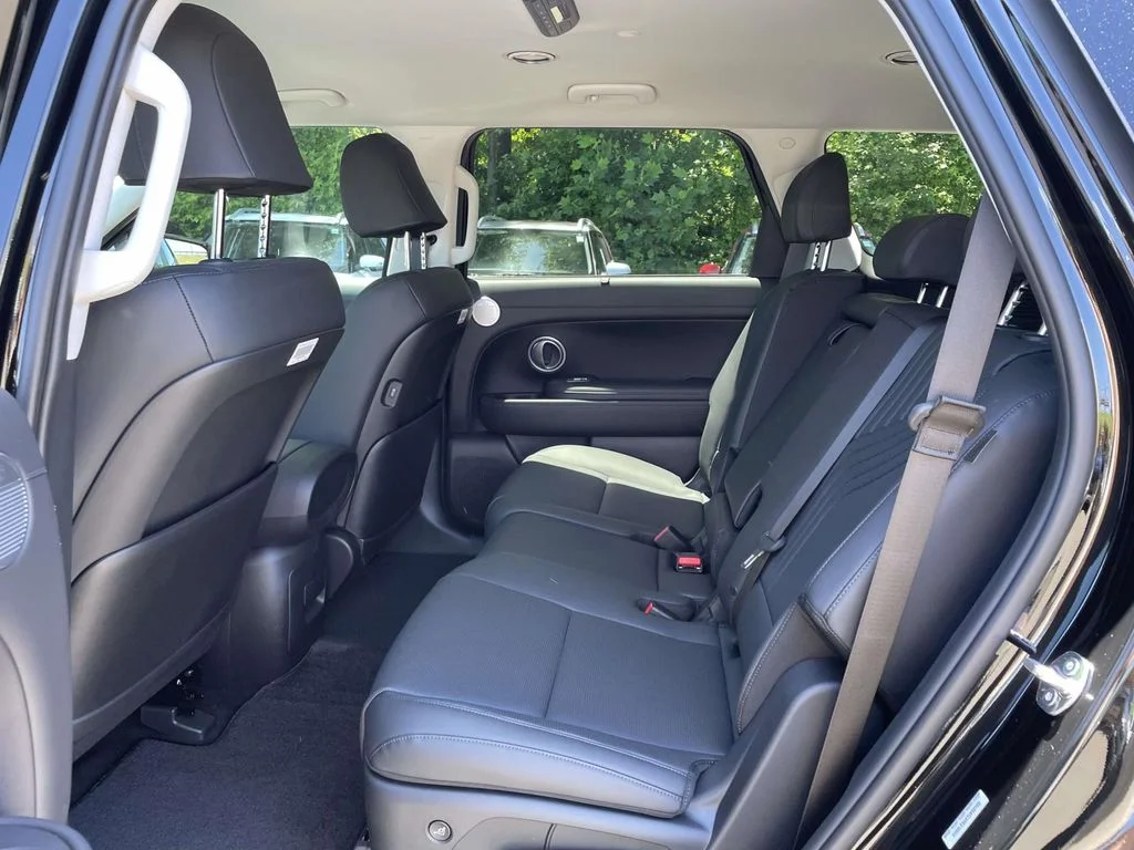 New 2026 Black Hyundai SEL image 12