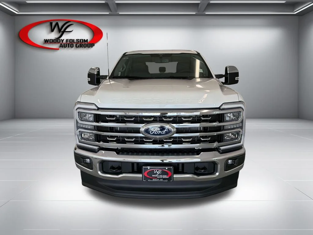 New 2026 Star White Metallic Tri-Coat Ford F-250® Lariat® image 2