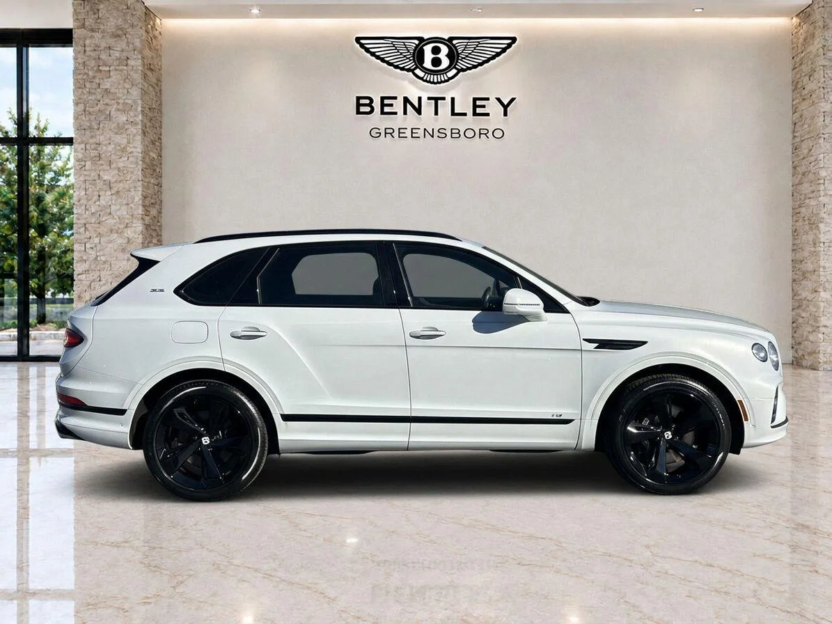Used 2021 Ghost White Pearlescent Bentley V8 image 6