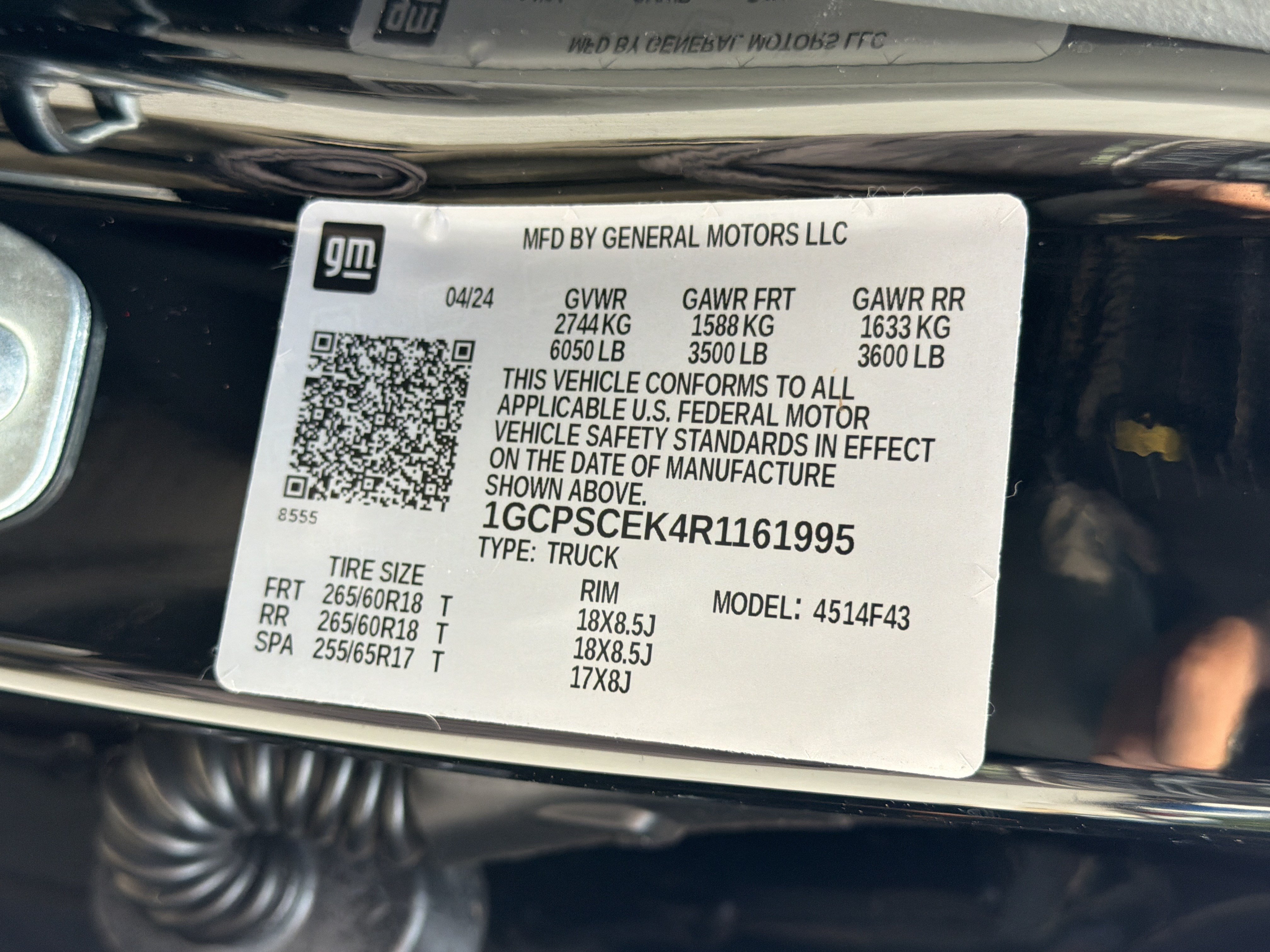 Used 2024 Black Chevrolet 2WD LT image 38