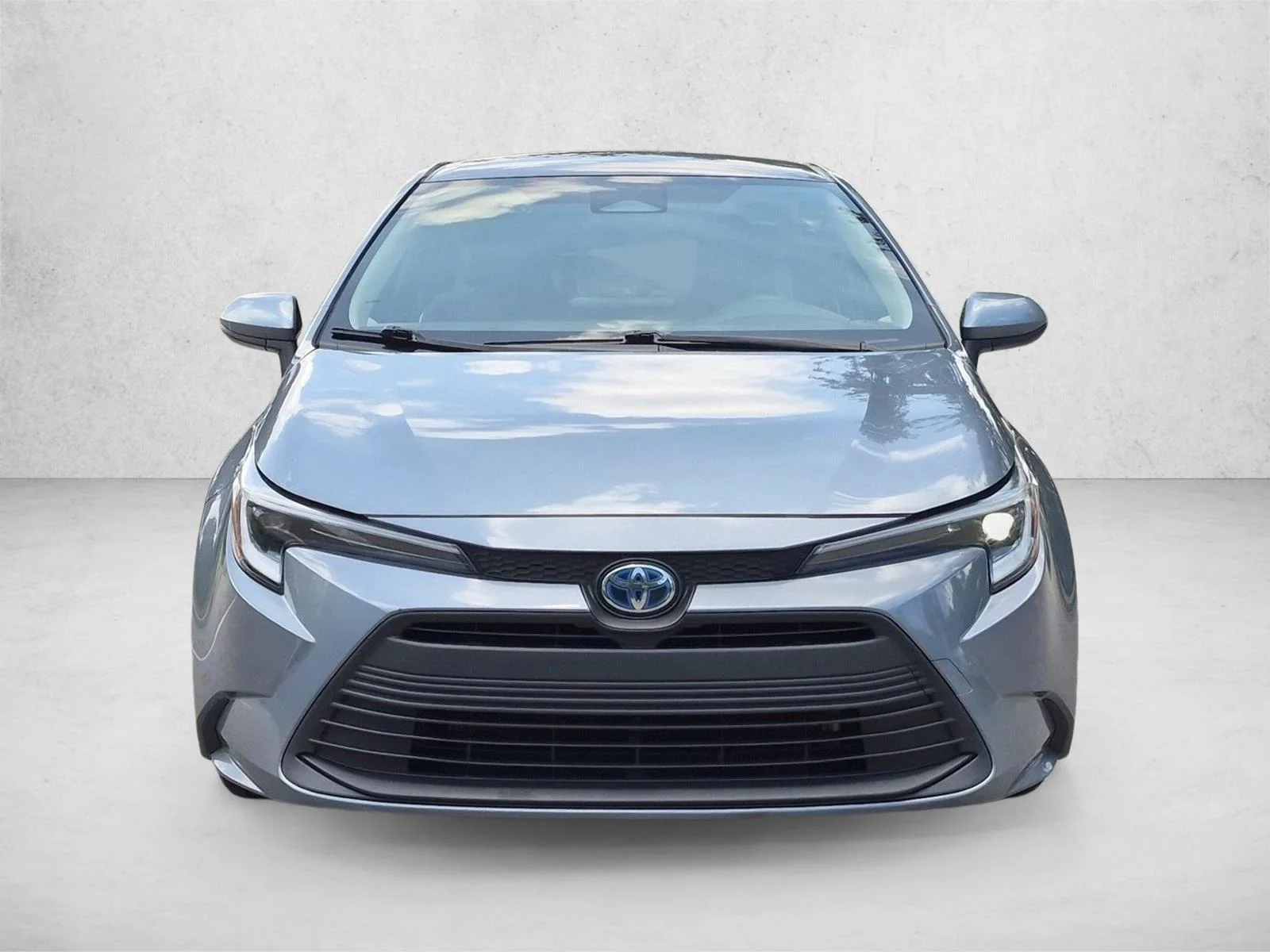 Used 2024 Celestite Toyota Hybrid LE image 2