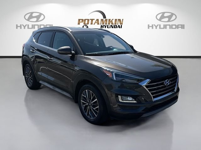 Used 2020 Green Hyundai Limited image 3
