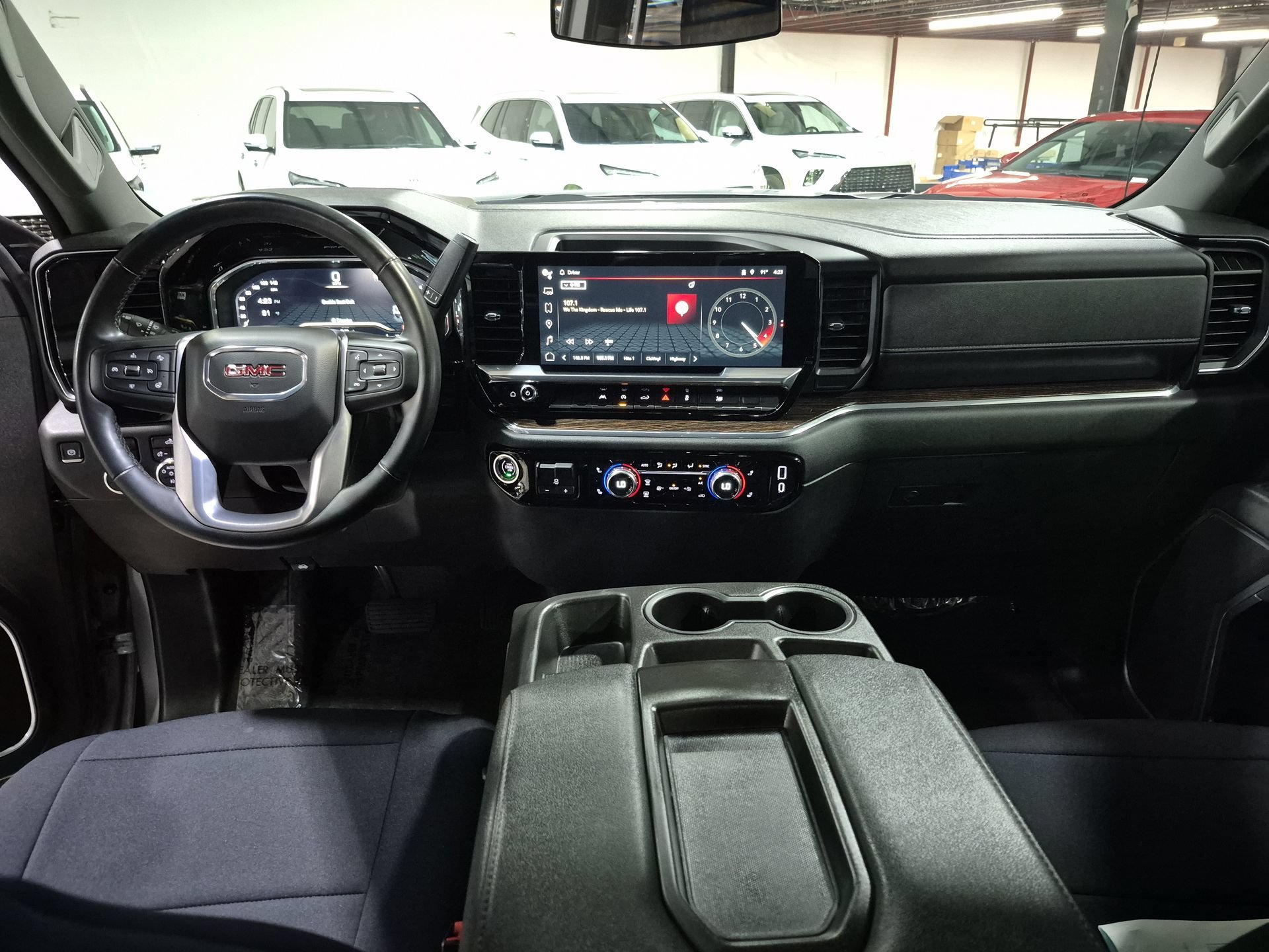 Used 2023 Gray GMC Elevation image 19